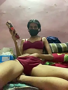 Snapshot of Thaper_Meera2 chatting on June 3, 2026, 8:39 am Thaper Meera2 online show from June 3, 2026, 8:39 am