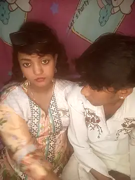 Freakingromance online show from February 5, 2026, 7:51 pm