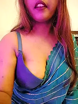 LoveLy-Soneya online show from January 7, 2026, 6:05 am