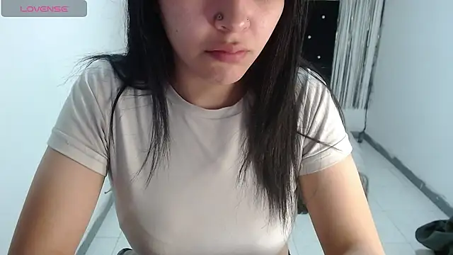 Darkittydoll-15 online show from December 5, 2025, 1:09 pm