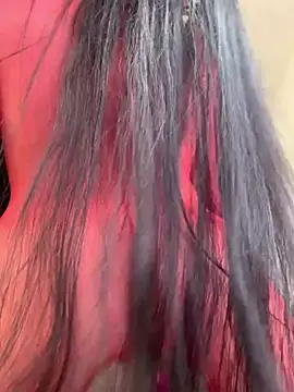 violettabond online show from April 6, 2026, 12:39 pm