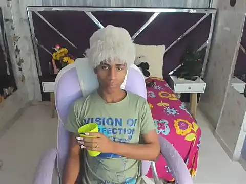 Santy bigcock 01 online show from November 19, 2025, 2:00 am