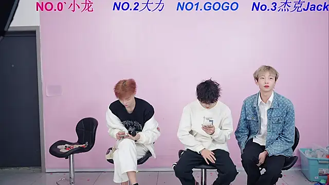 Beautifulboys-999 online show from November 30, 2025, 6:50 am