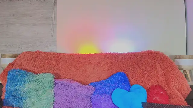 PamelaBoobs online show from December 17, 2025, 12:22 pm