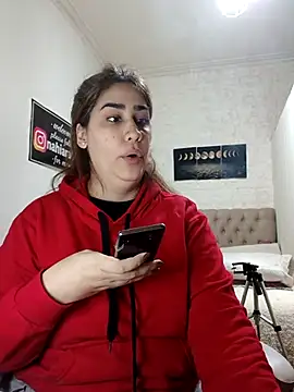 nahiarabiel33 online show from July 1, 2026, 6:18 pm