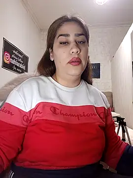 nahiarabiel33 online show from July 10, 2026, 1:14 pm