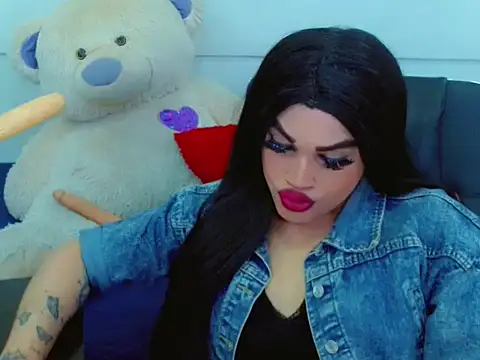 NharaBigCock online show from March 18, 2026, 7:28 pm