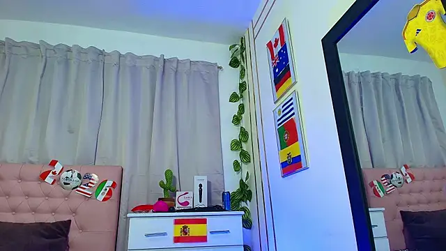 Snapshot of Lulu_swarts chatting on July 5, 2026, 12:50 am Lulu swarts online show from July 5, 2026, 12:50 am