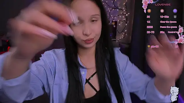 BabyMooon online show from May 11, 2026, 7:11 pm