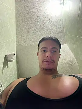 Snapshot of RaySullivan chatting on February 28, 2026, 3:07 am RaySullivan online show from February 28, 2026, 3:07 am