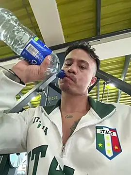 Snapshot of RaySullivan chatting on March 6, 2026, 4:03 pm RaySullivan online show from March 6, 2026, 4:03 pm