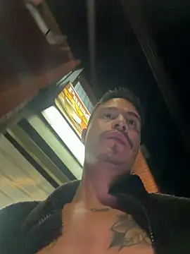 Snapshot of RaySullivan chatting on March 22, 2026, 12:36 am RaySullivan online show from March 22, 2026, 12:36 am