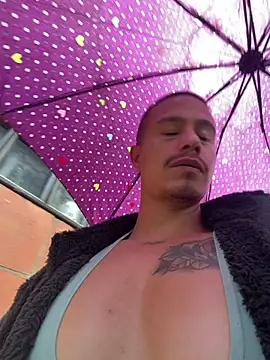 Snapshot of RaySullivan chatting on April 1, 2026, 3:53 pm RaySullivan online show from April 1, 2026, 3:53 pm