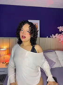  sarahRose online show from February 7, 2026, 4:27 am