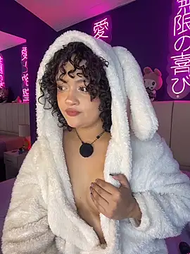  sarahRose online show from April 3, 2026, 4:10 am