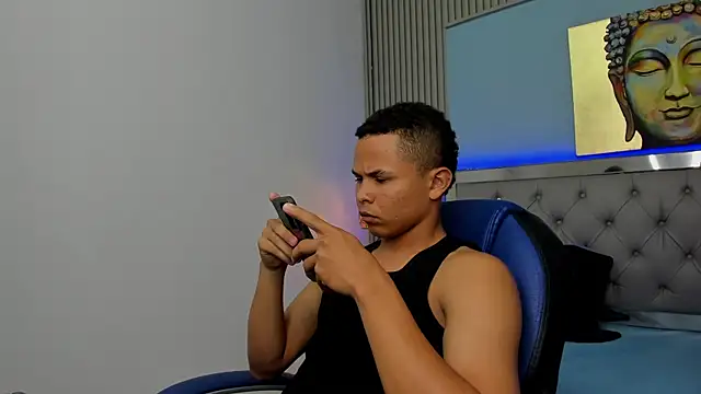 Snapshot of Liams18 chatting on January 8, 2026, 11:18 pm Liams18 online show from January 8, 2026, 11:18 pm