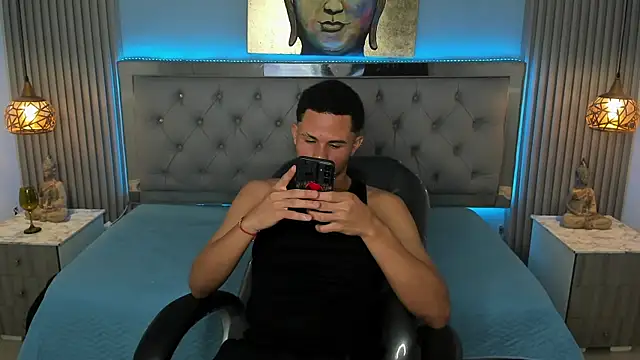 Snapshot of Liams18 chatting on May 30, 2026, 3:36 am Liams18 online show from May 30, 2026, 3:36 am