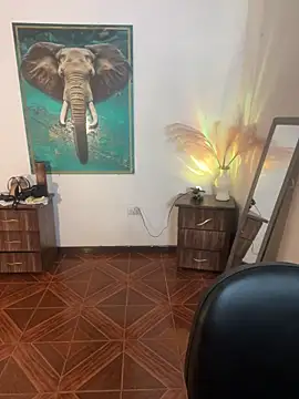 Snapshot of alisaa_jhons1 chatting on April 27, 2026, 11:36 pm alisaa jhons1 online show from April 27, 2026, 11:36 pm