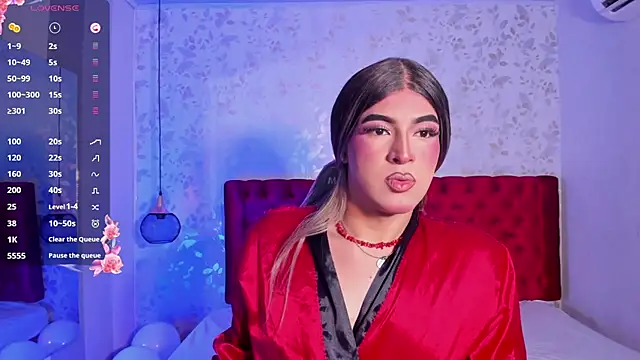 camii raux online show from February 16, 2026, 8:38 pm