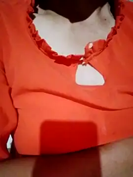 Snapshot of Ana_hoa chatting on June 6, 2026, 8:35 pm Ana hoa online show from June 6, 2026, 8:35 pm