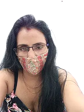 sanjana077 online show from March 1, 2026, 4:53 pm