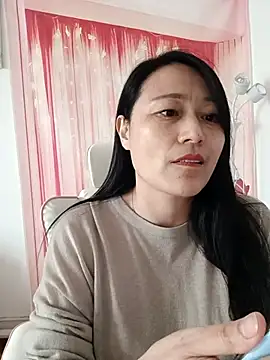 meiNv79 online show from December 1, 2025, 7:13 am