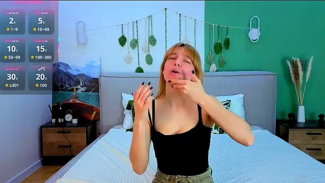 CindyMoriLove online show from March 28, 2026, 5:29 am