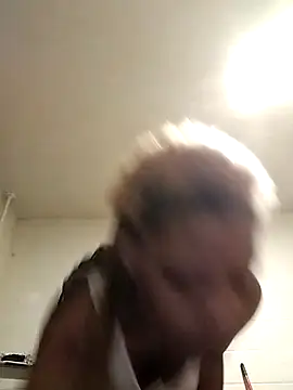 Snapshot of SITHANDRAH chatting on March 23, 2026, 9:57 am SITHANDRAH online show from March 23, 2026, 9:57 am