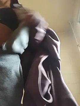 Snapshot of SITHANDRAH chatting on April 8, 2026, 6:30 pm SITHANDRAH online show from April 8, 2026, 6:30 pm