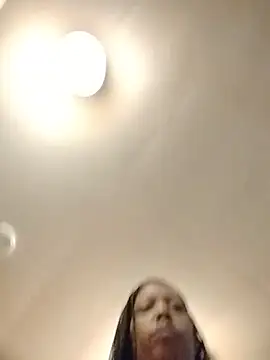 Snapshot of SITHANDRAH chatting on April 10, 2026, 9:36 am SITHANDRAH online show from April 10, 2026, 9:36 am