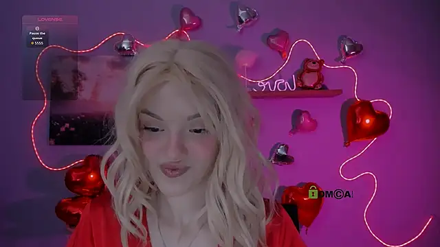 Snapshot of mia_starrr_ chatting on February 14, 2026, 8:49 pm mia starrr online show from February 14, 2026, 8:49 pm