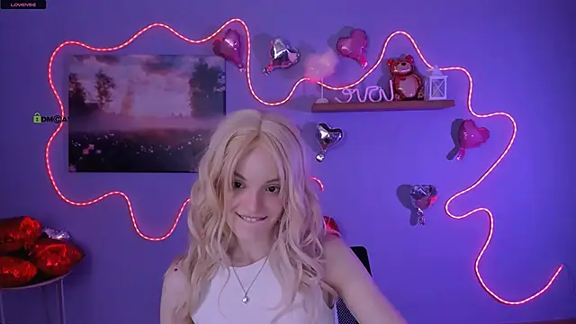 Snapshot of mia_starrr_ chatting on February 22, 2026, 7:56 pm mia starrr online show from February 22, 2026, 7:56 pm