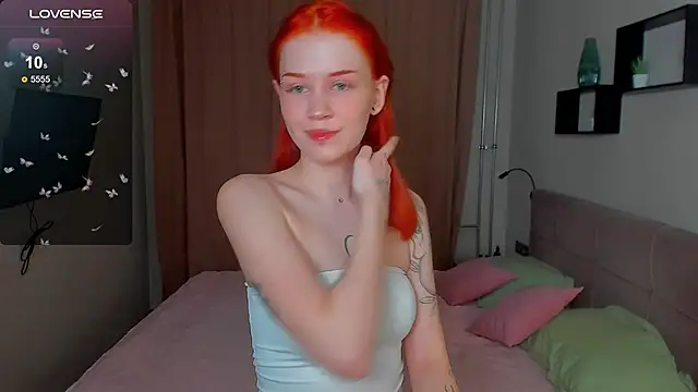 alice with freckles online show from February 15, 2026, 4:25 pm