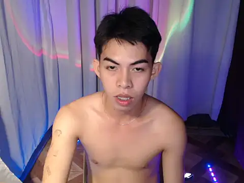 Urhotsilverboy online show from April 6, 2026, 2:18 pm