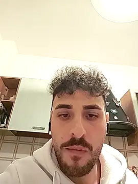 Snapshot of Louistick chatting on November 6, 2025, 12:33 am Louistick online show from November 6, 2025, 12:33 am