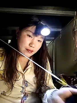 Snapshot of Helen_kelly chatting on December 5, 2025, 10:57 am Helen kelly online show from December 5, 2025, 10:57 am