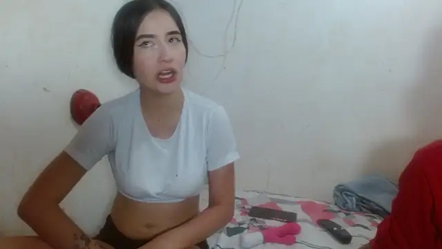 the breasts of desir  online show from November 20, 2025, 3:12 pm