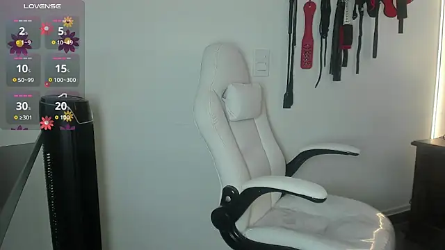 Snapshot of _brianna11 chatting on November 6, 2025, 1:01 pm brianna11 online show from November 6, 2025, 1:01 pm