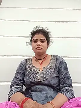 Riya lovely0143 online show from June 23, 2026, 12:08 am