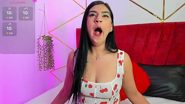 Paris Evans  online show from November 26, 2025, 12:17 pm