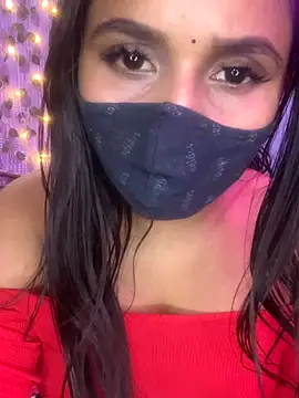 mystic girl online show from November 12, 2025, 11:43 am