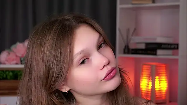 BrookeDyce online show from November 9, 2025, 8:01 am