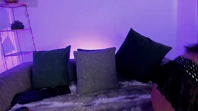 Snapshot of Niina26 chatting on April 15, 2026, 7:58 pm Niina26 online show from April 15, 2026, 7:58 pm