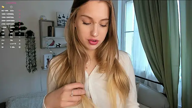 Snapshot of TawnyaVanschaick chatting on May 10, 2026, 9:14 am TawnyaVanschaick online show from May 10, 2026, 9:14 am