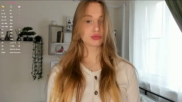 Snapshot of TawnyaVanschaick chatting on May 23, 2026, 9:35 am TawnyaVanschaick online show from May 23, 2026, 9:35 am