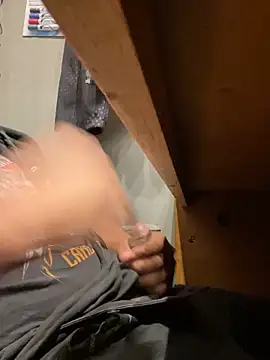 Alex281225 online show from November 6, 2025, 3:46 pm