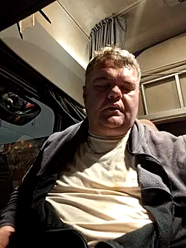 Grase44 online show from November 29, 2025, 3:42 am