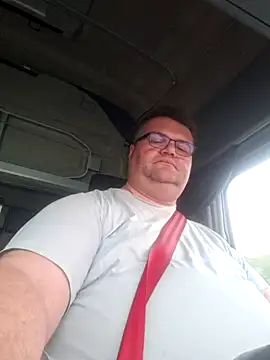 Snapshot of Grase44 chatting on February 5, 2026, 7:02 am Grase44 online show from February 5, 2026, 7:02 am