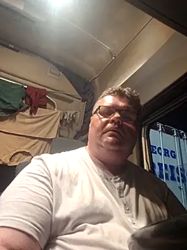 Snapshot of Grase44 chatting on February 9, 2026, 6:12 pm Grase44 online show from February 9, 2026, 6:12 pm