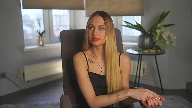 FreidaLerew online show from November 7, 2025, 10:37 am